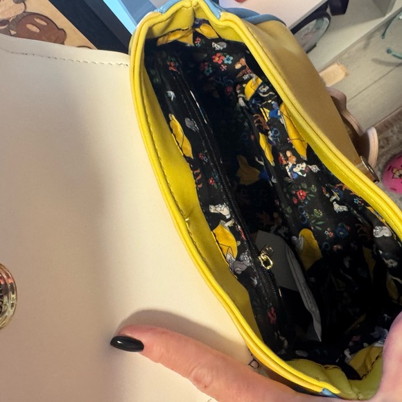 Loungefly Snow White & friends - Picture 5 of 5